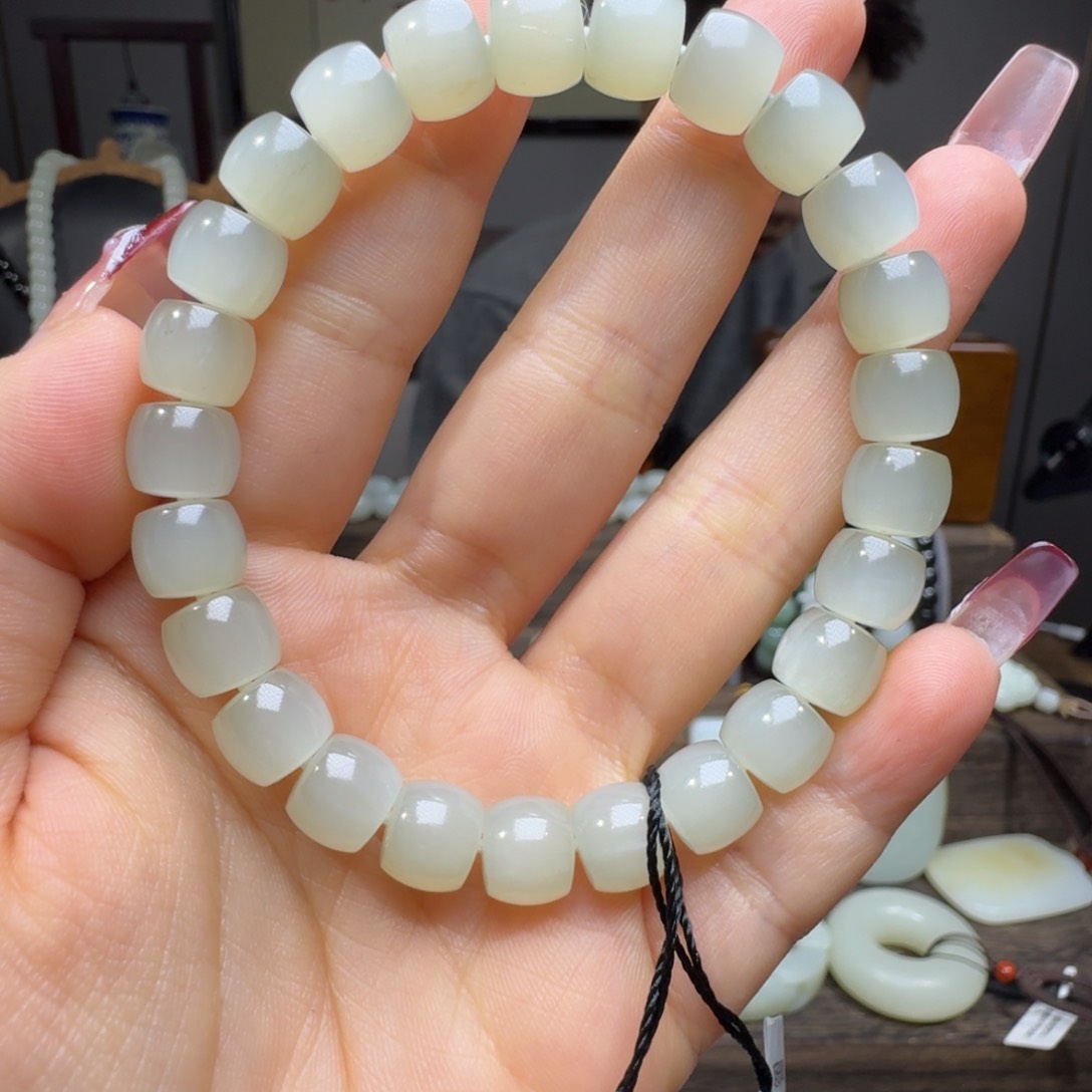 和田玉手串未镶嵌