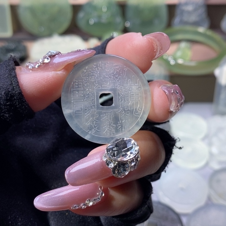 岫玉吊坠未镶嵌吊坠