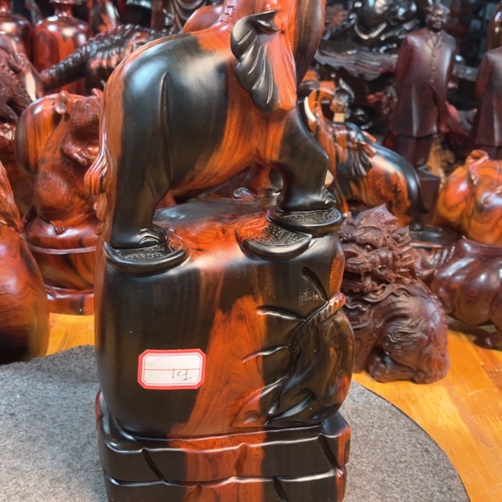 交趾黄檀（大红酸枝）云