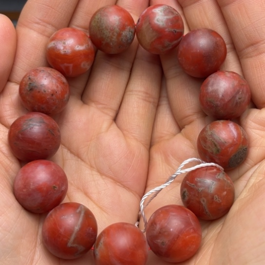 南红玛瑙手串18未镶嵌不**生