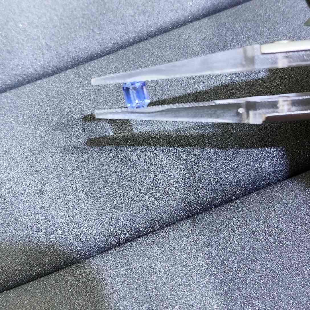蓝宝石裸石未镶嵌天然蓝宝石0.36克拉