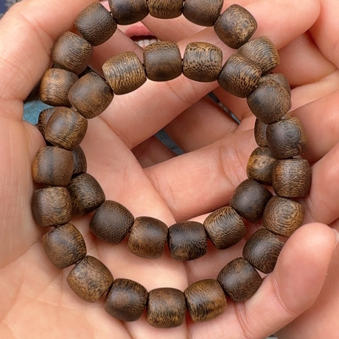 沉香手串乌身沉水鼓珠卡10+保14+克多样性发一