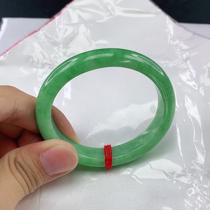 翡翠手镯未镶嵌圈55.4。1503