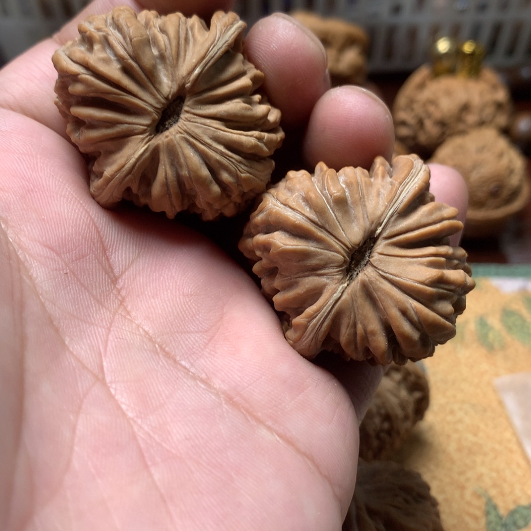 随***起吊坠文玩核桃四座楼