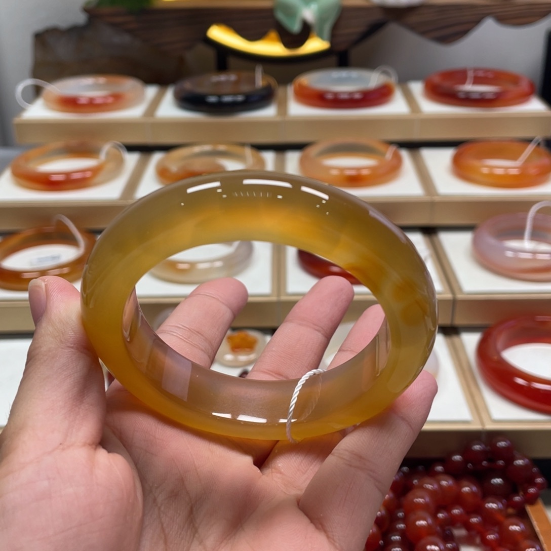 玛瑙/玉髓未镶嵌手镯