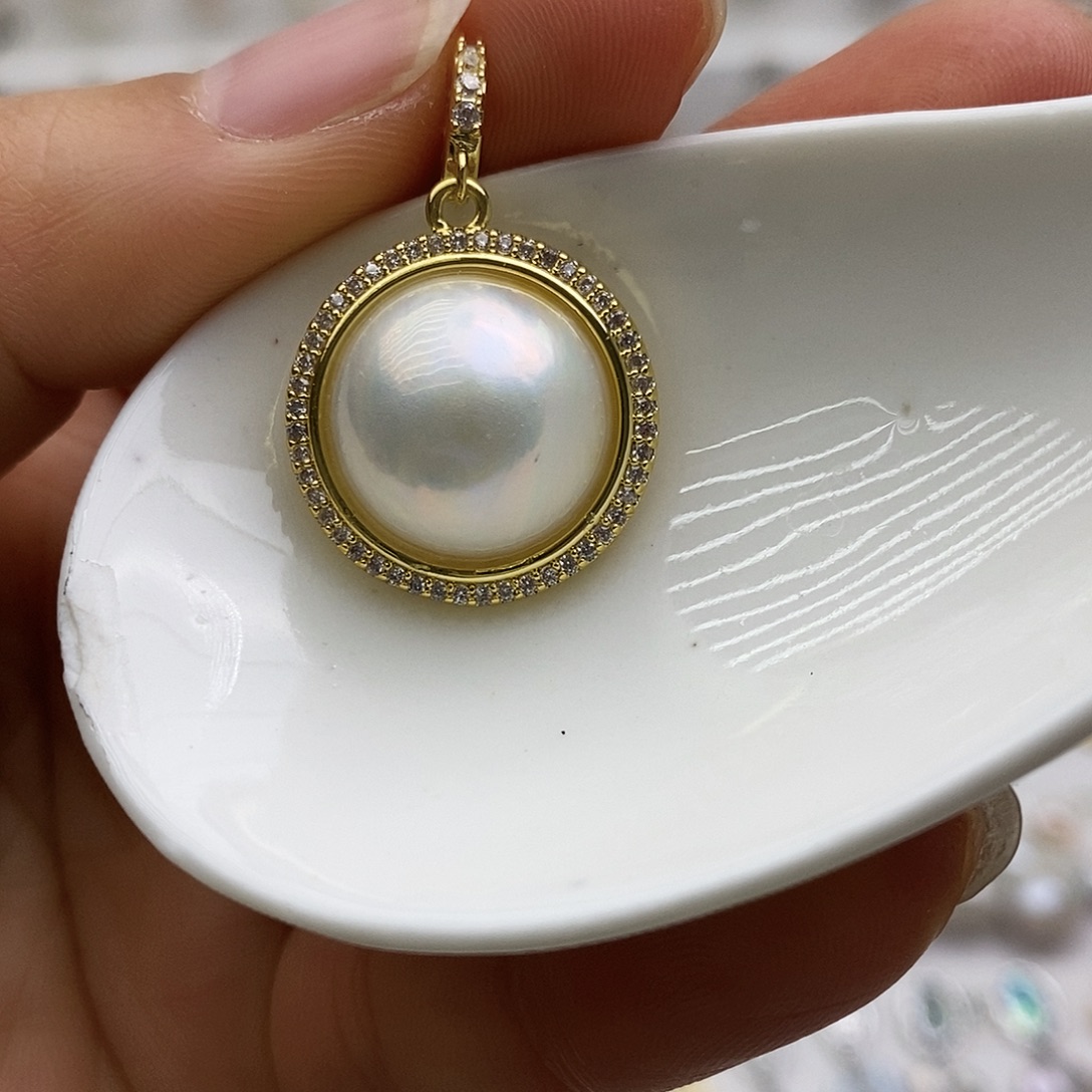 未镶嵌颈饰淡水珍珠