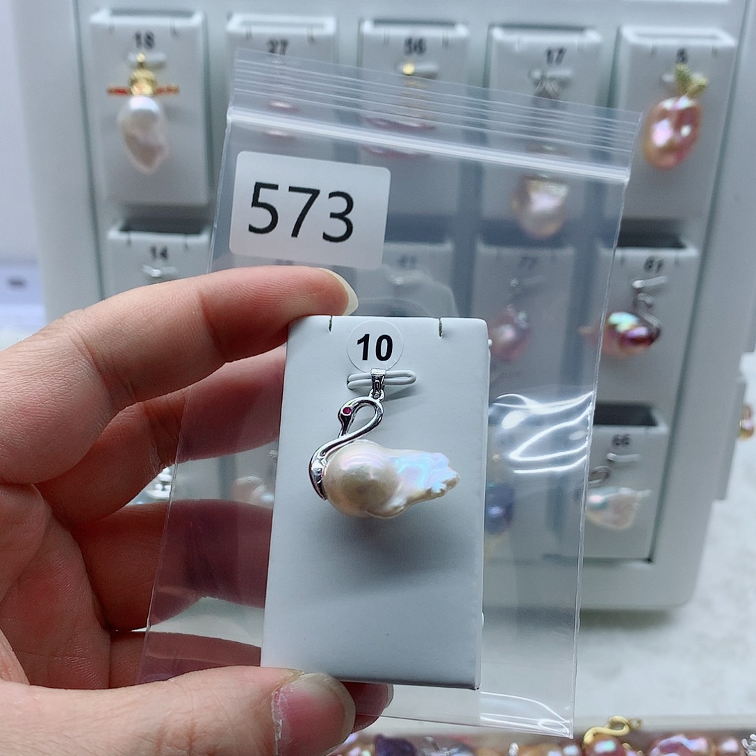 淡水珍珠吊坠(不含链)合金