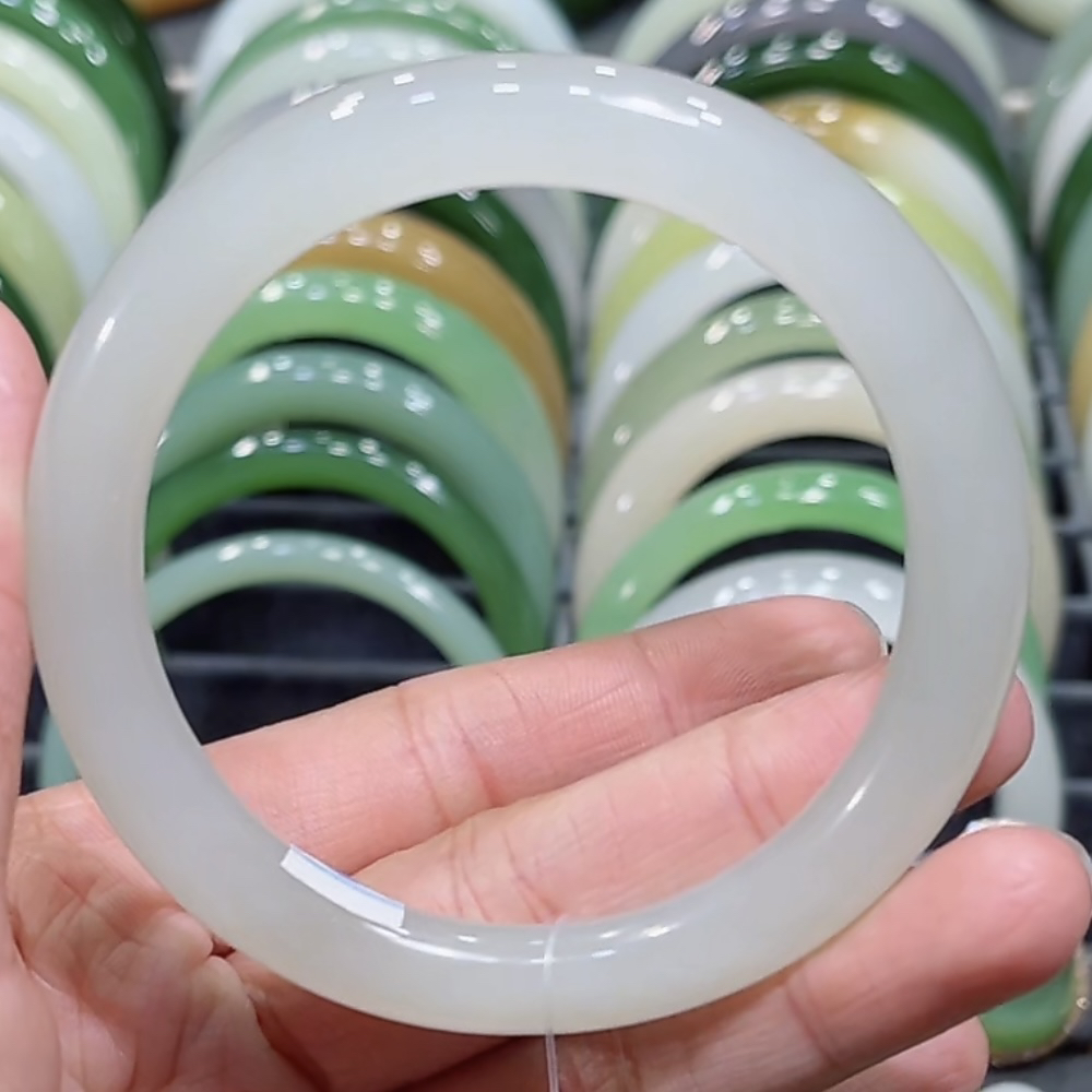 和田玉高冰荔枝冻白玉手镯55-56圈口