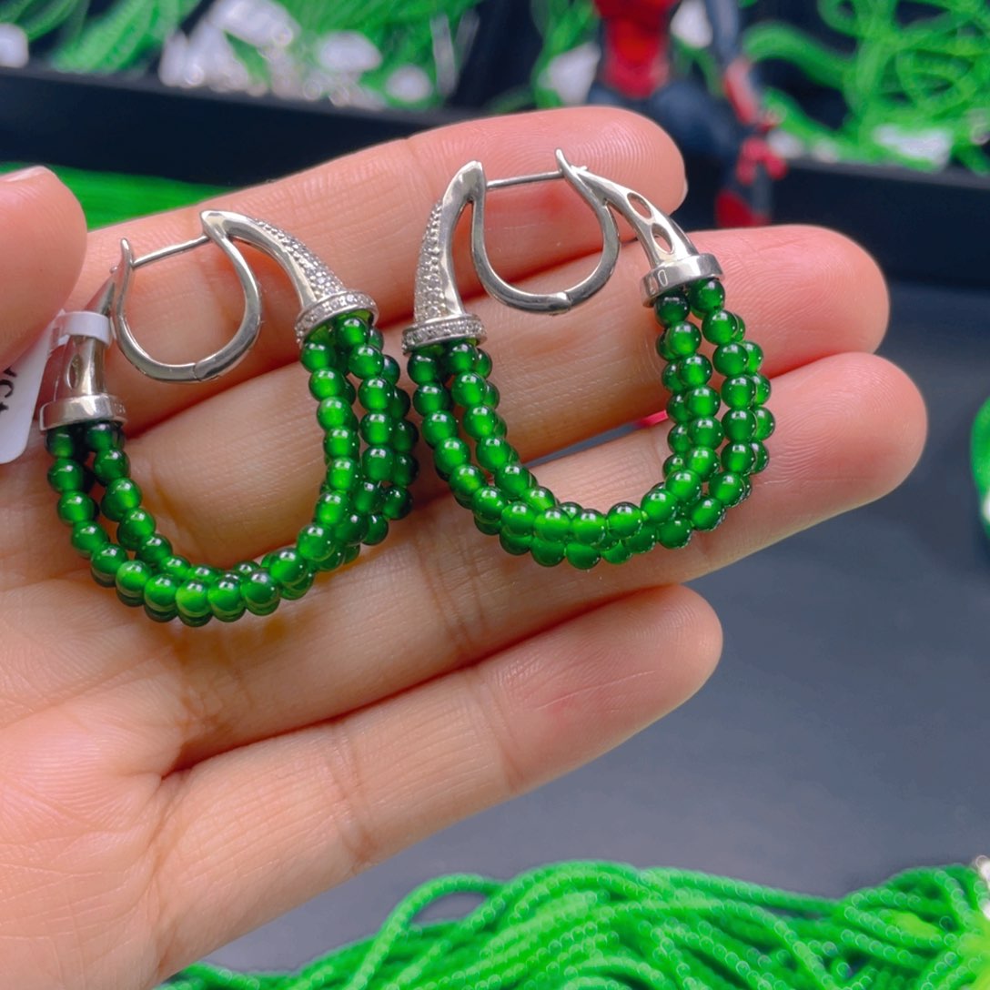 翡翠颈饰银S925镶嵌，