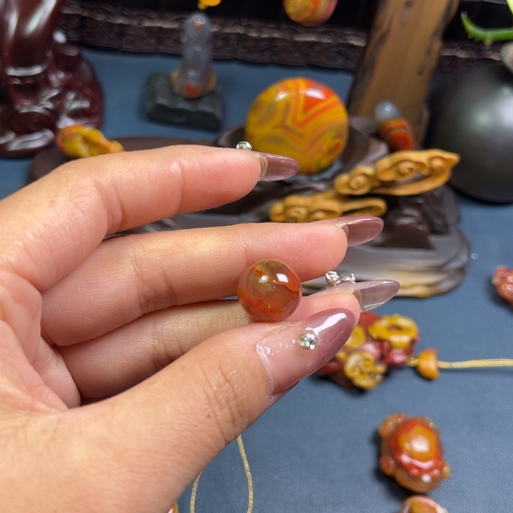 神***父玛瑙/玉髓未镶嵌颈饰