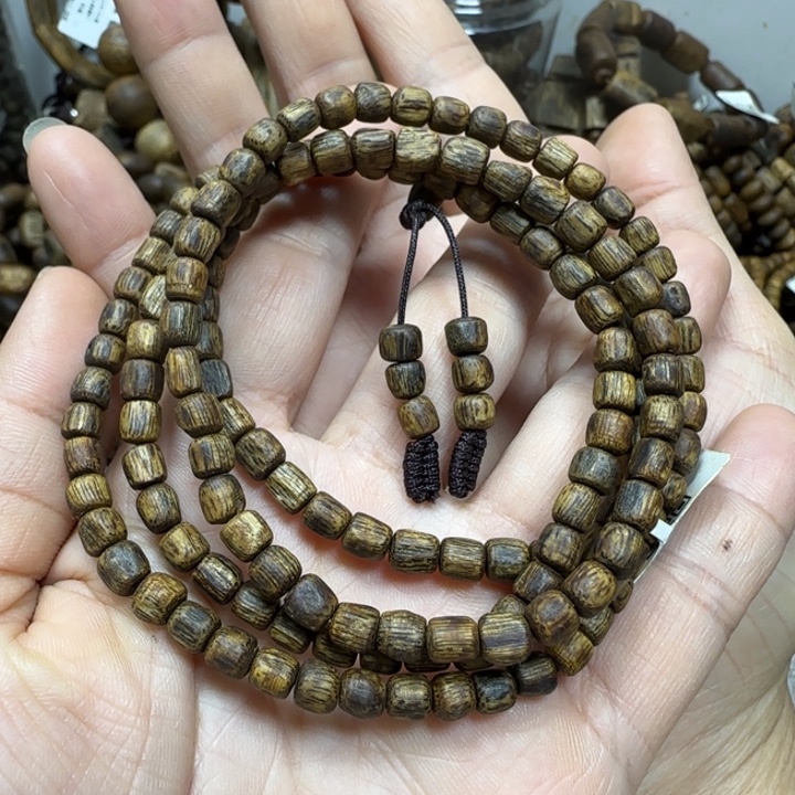 手串沉香乌身多样性发货一条卡5-10克