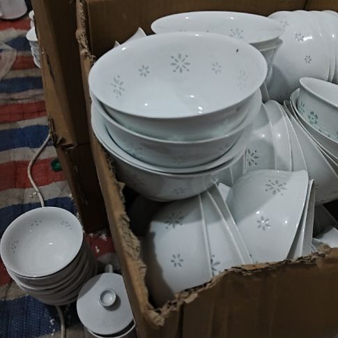 瓷玲珑白色4.5寸吃饭碗4个微瑕疵
