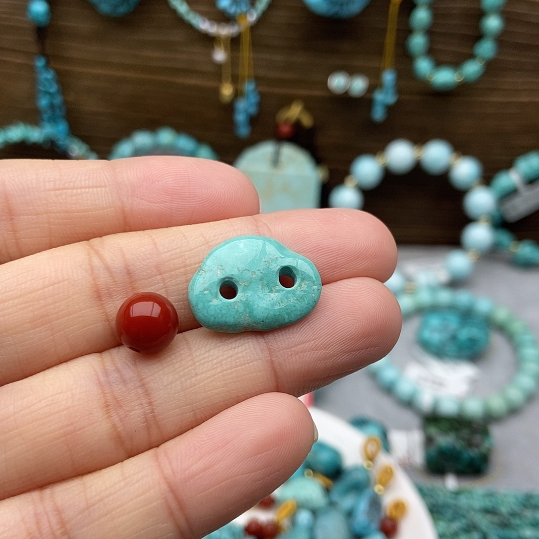 南红玛瑙未镶嵌猪鼻扣