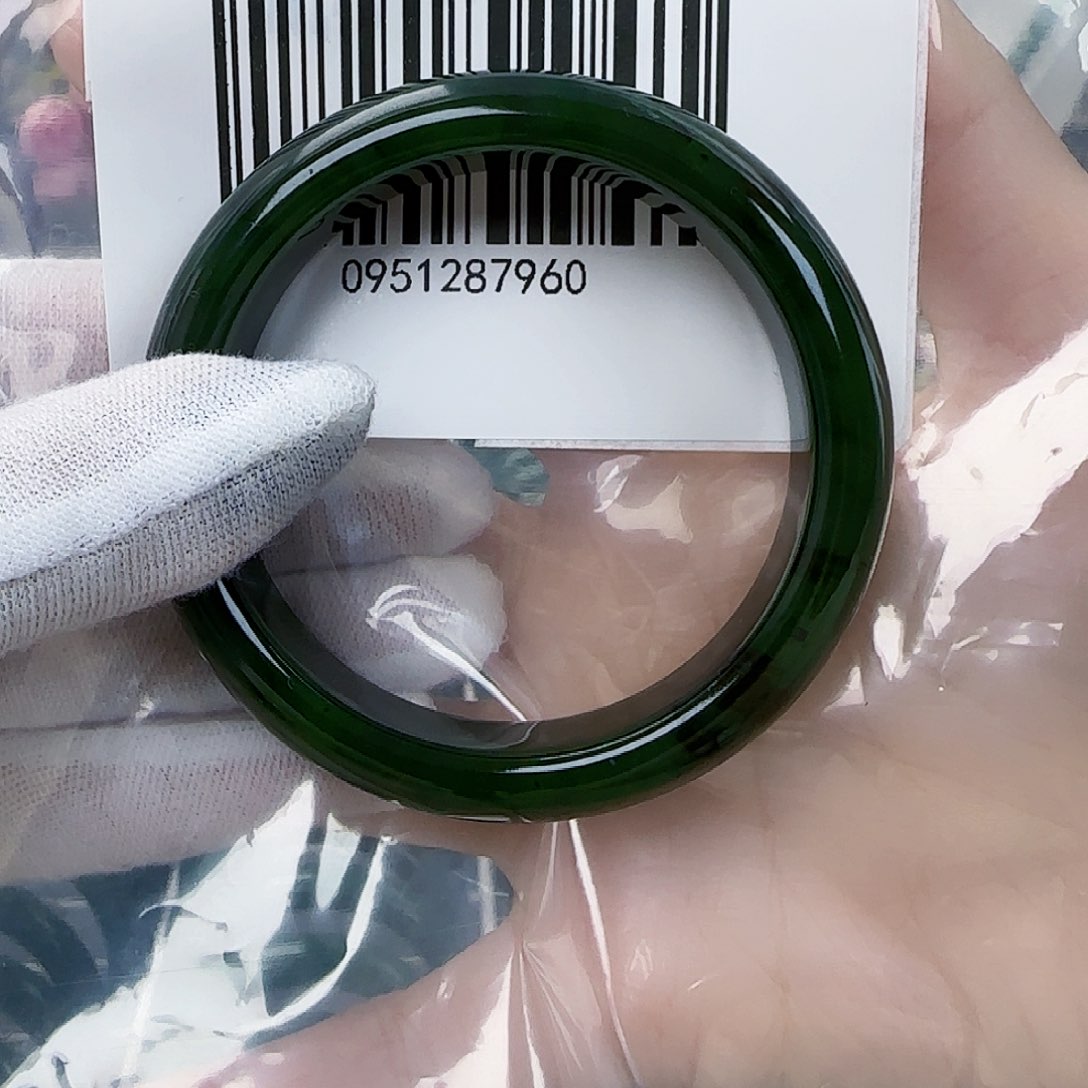 和田玉（碧玉）手镯未镶嵌54包容