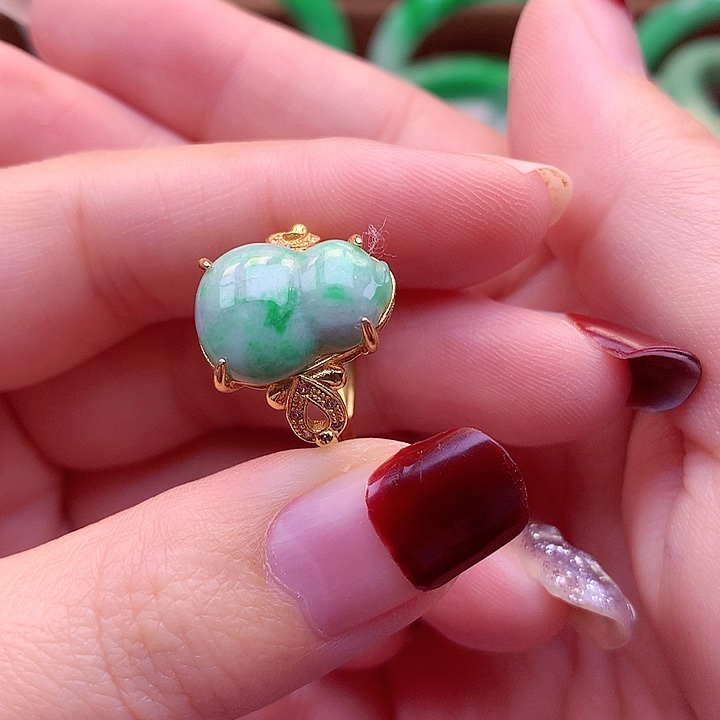 翡翠颈饰银S925镶嵌翡翠