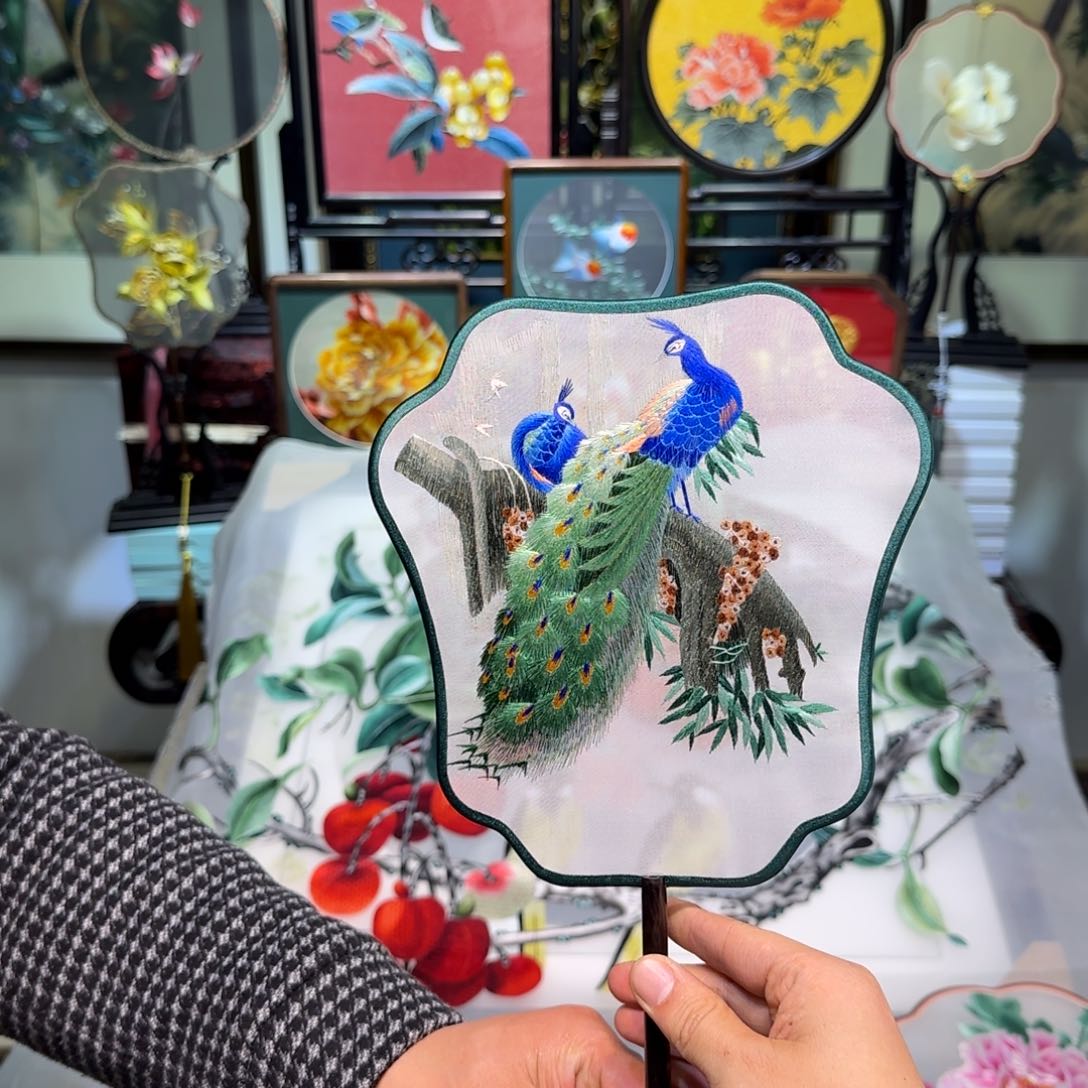 刺绣刺绣工艺精湛