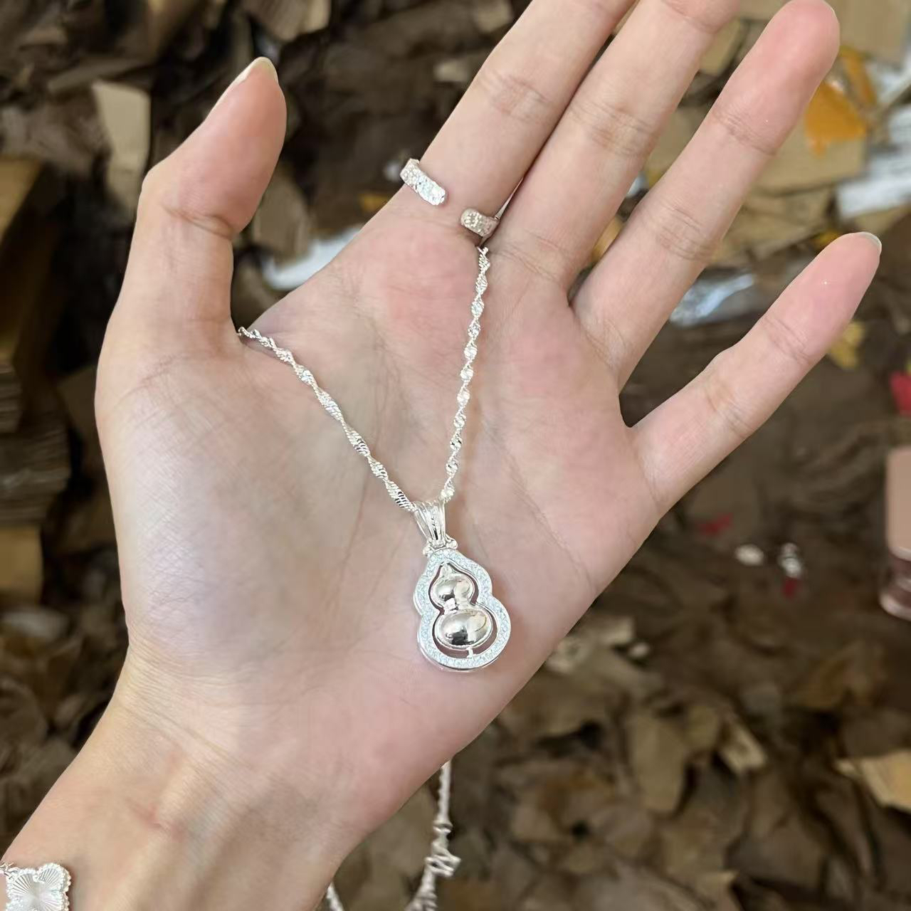 精品银项链 S288（有礼盒）