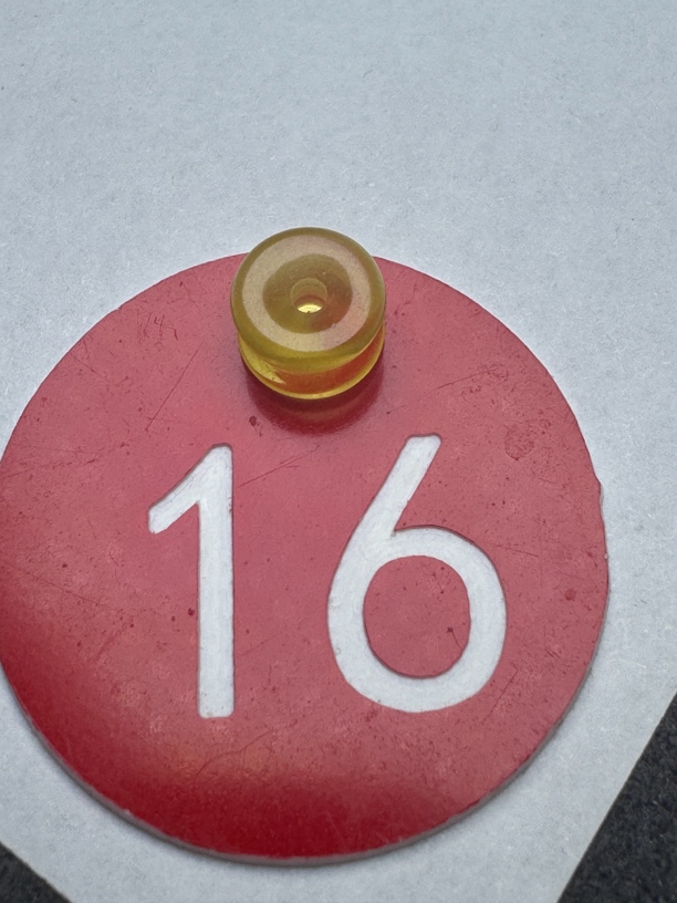 天然原矿蜜蜡锁线器 尺寸9mm左右