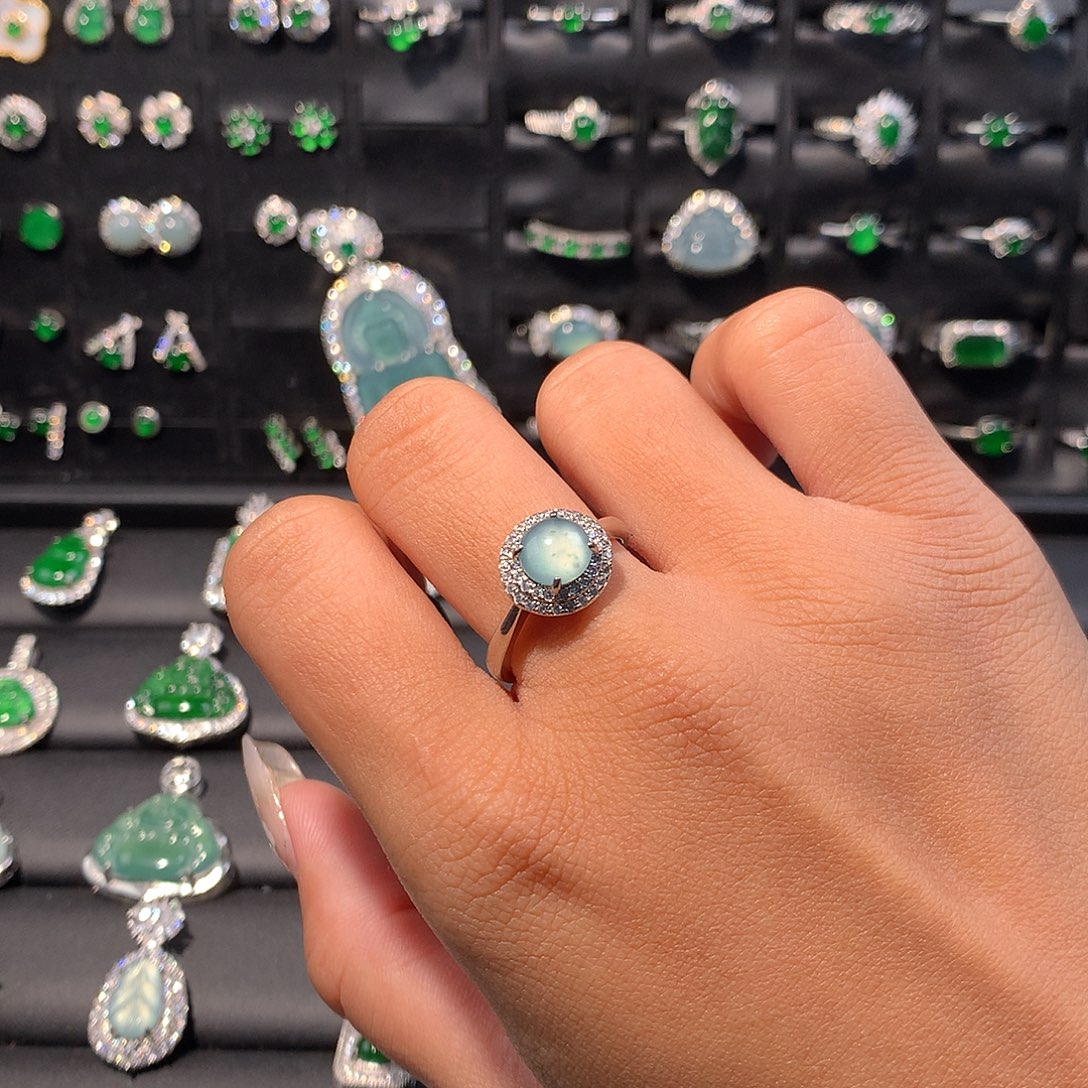 翡翠未镶嵌戒指戒指