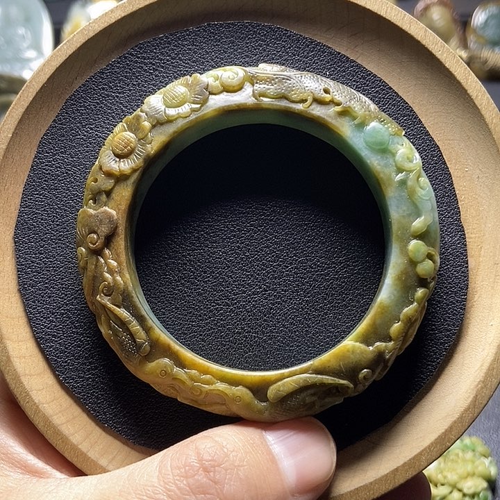 翡翠颈饰未镶嵌凡*缅甸a货