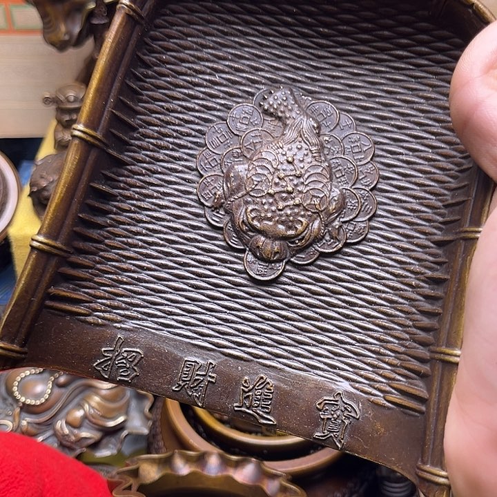 精美铜器点击下单