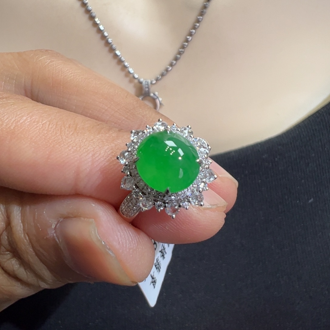 翡翠吊坠(不含链)18K金镶嵌