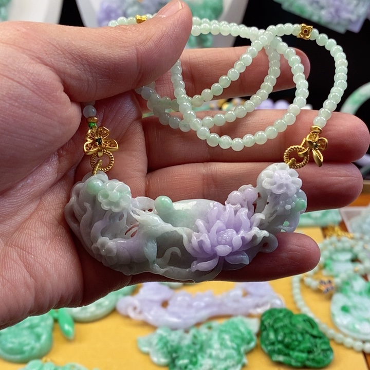 翡翠颈饰未镶嵌翡翠吊坠挂件