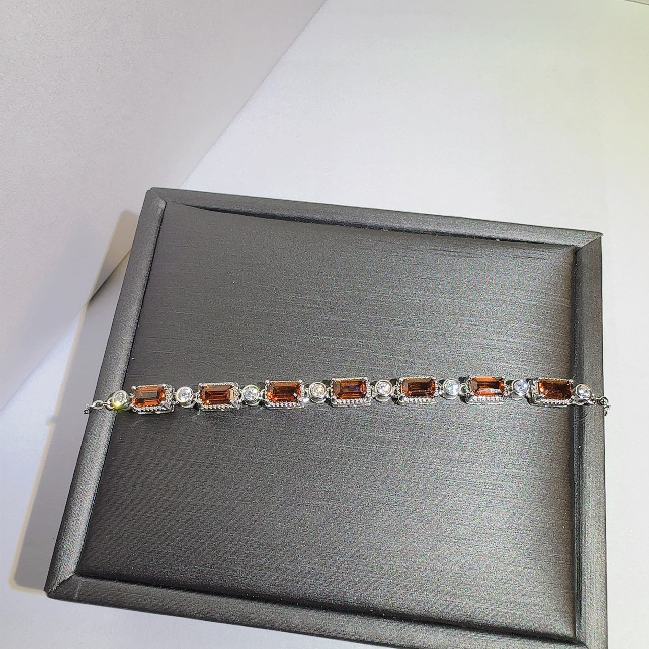 世纪珠宝S925银天然暴力黄黄水晶手链 浓郁色 高品质手链