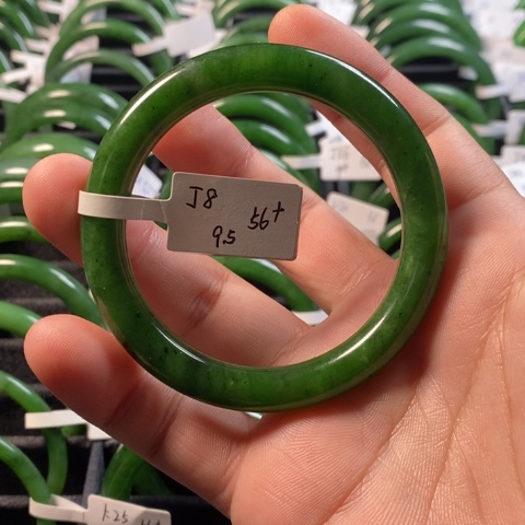 和田玉（碧玉）手镯未镶嵌