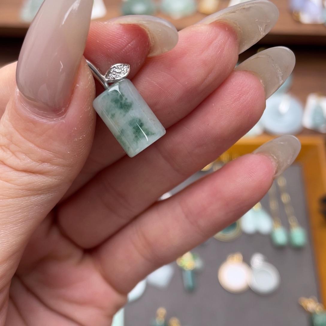 翡翠银S925镶嵌吊坠(不含链)