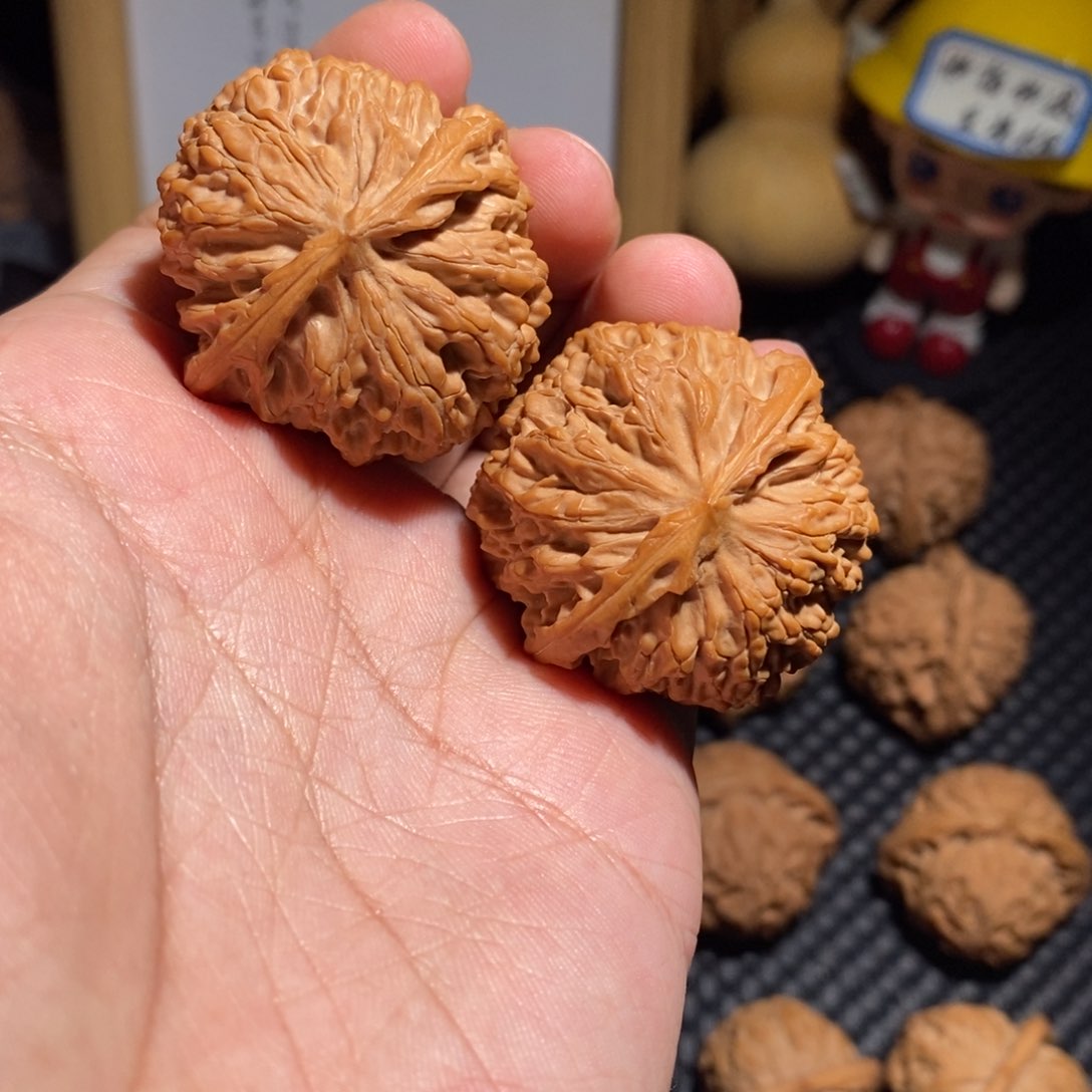 文玩核桃把件39苹果圆肉球微修