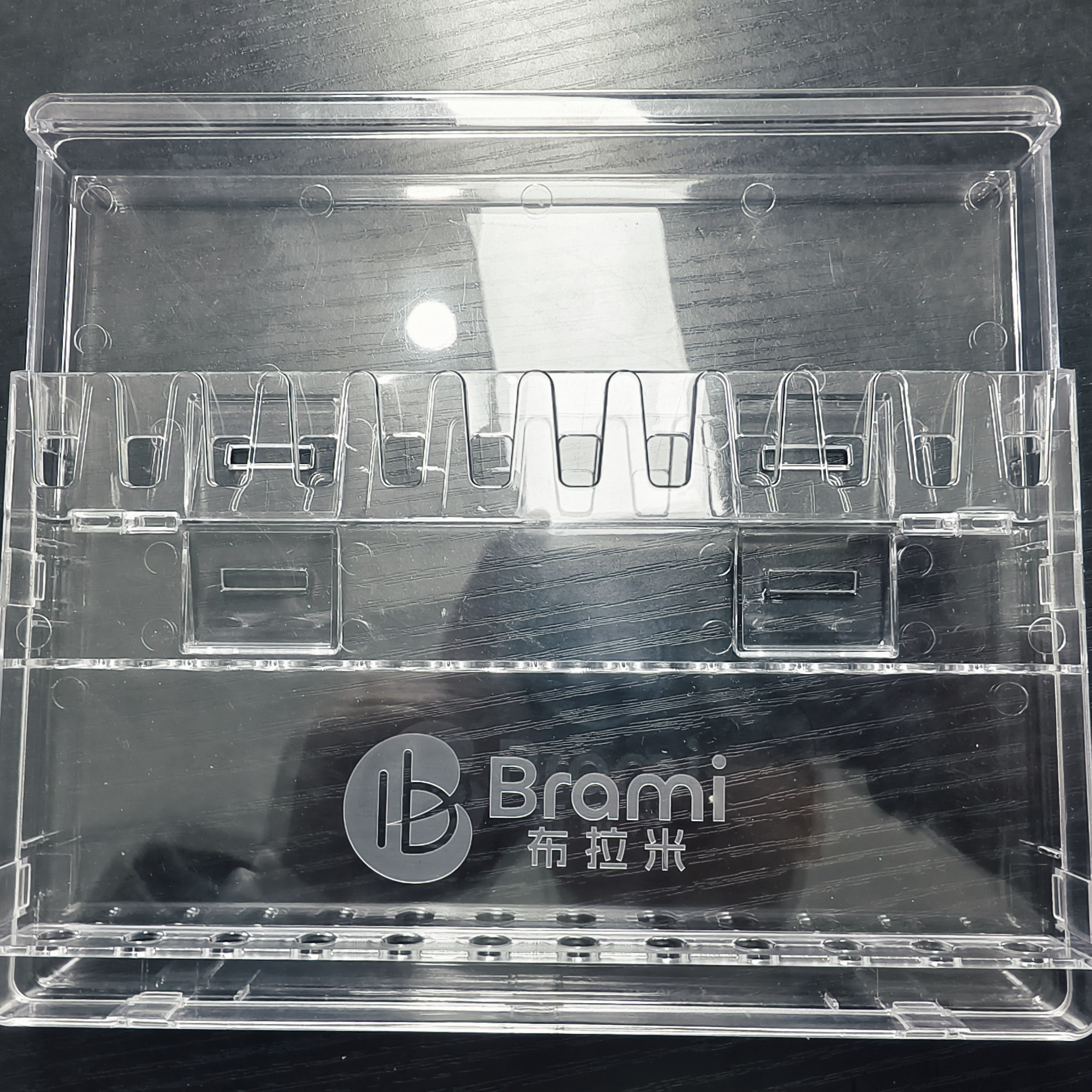 布拉米亚克力高透展示（展示架）