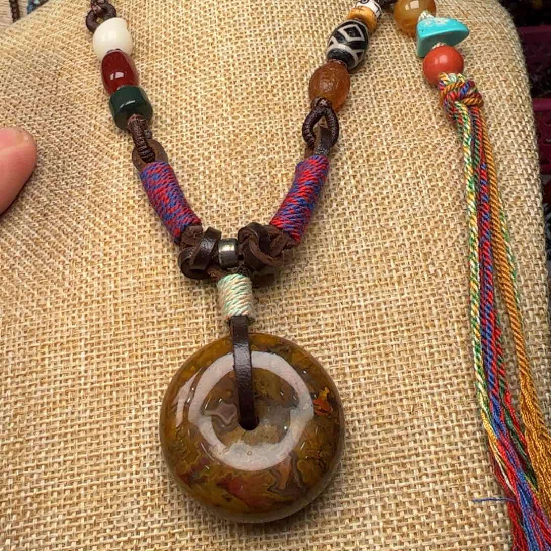 玛瑙/玉髓颈饰未镶嵌