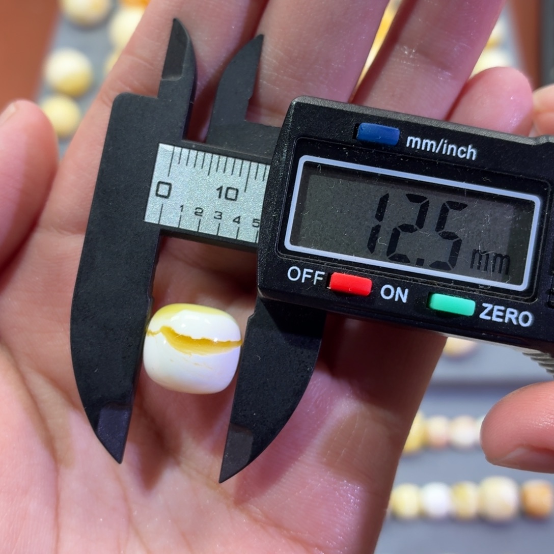 洺***琥珀未镶嵌裸石老型