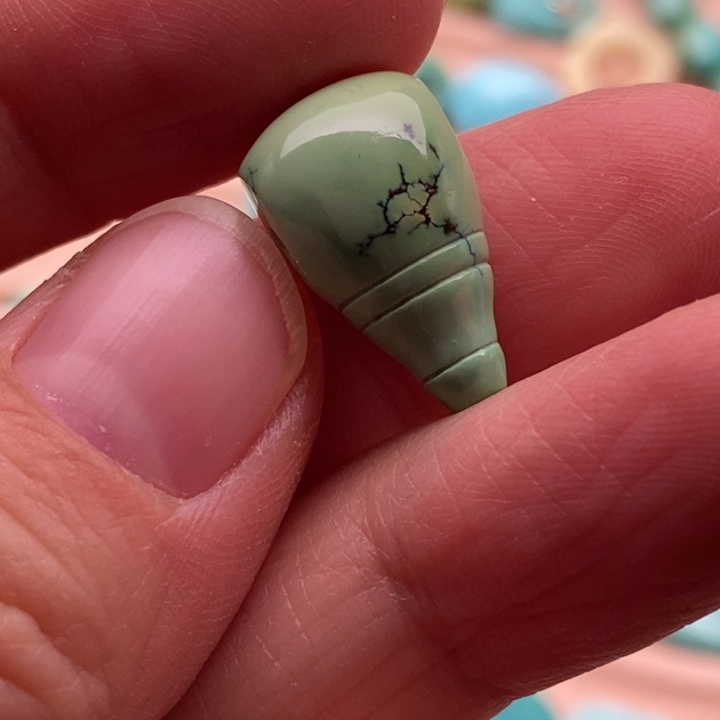 绿松石未镶嵌挂件