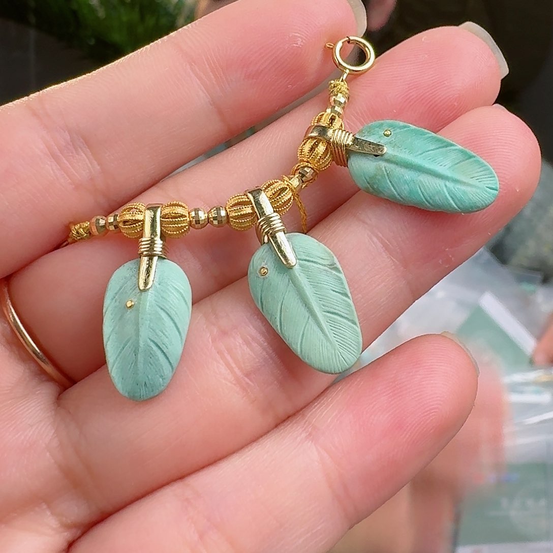 绿松石珠宝奇石18K金镶嵌