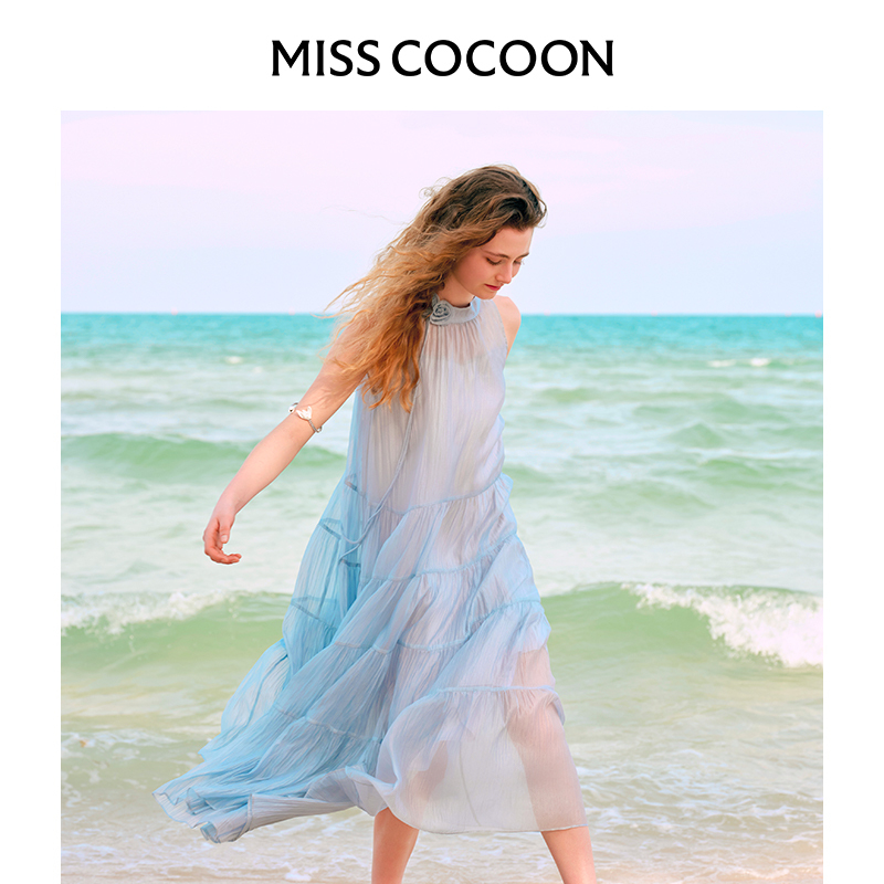 missCOCOON挂脖连衣裙25夏度假0199