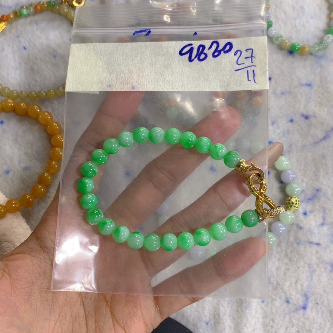 定制翡翠未镶嵌天然缅甸翡翠多样性