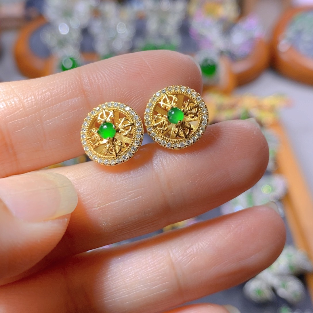 翡翠颈饰银S925镶嵌天然翡翠