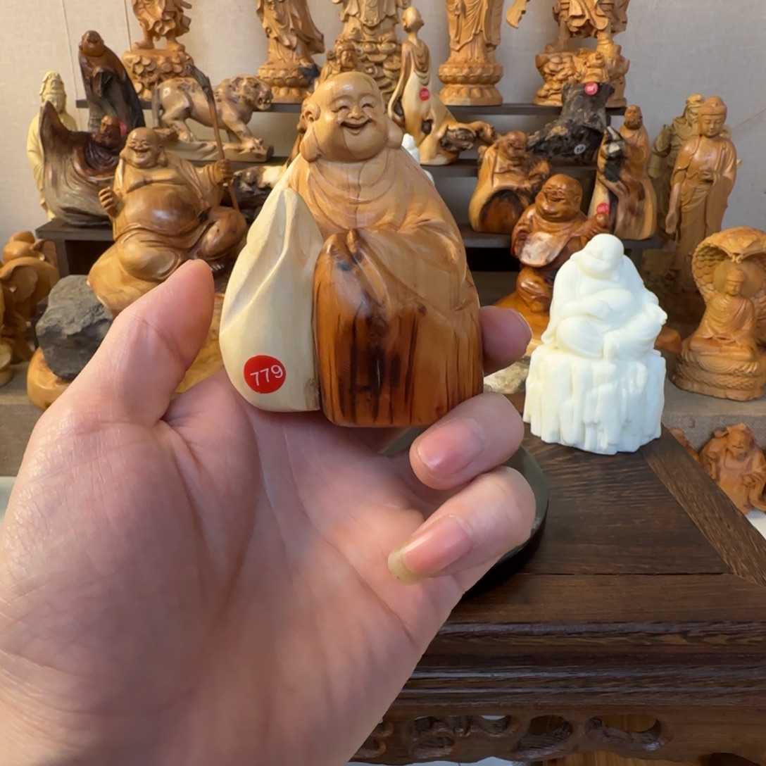崖柏小木匠艺雕一物一拍