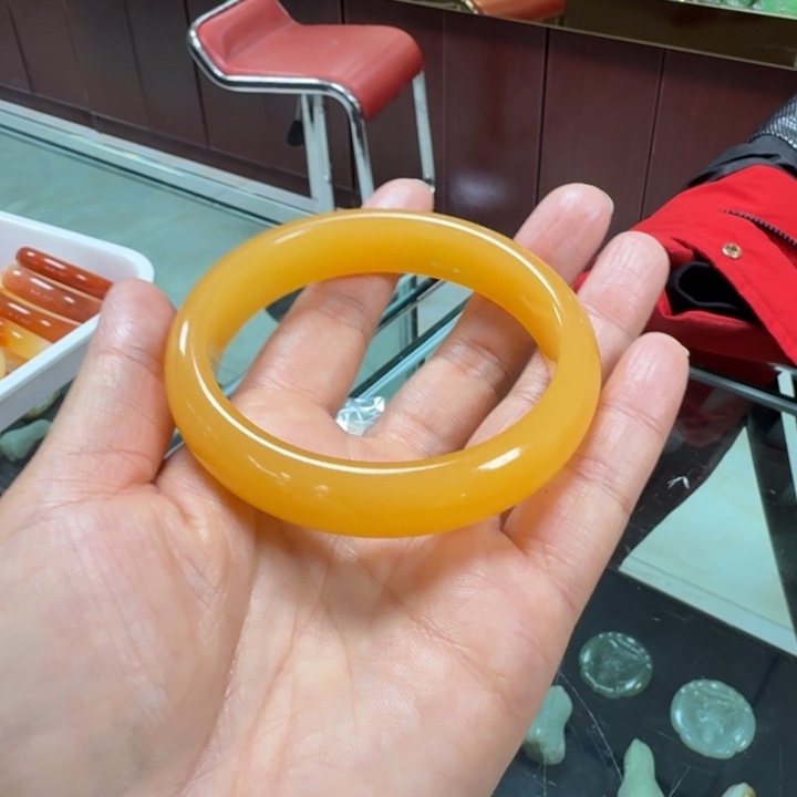 j***a石英岩玉合金颈饰