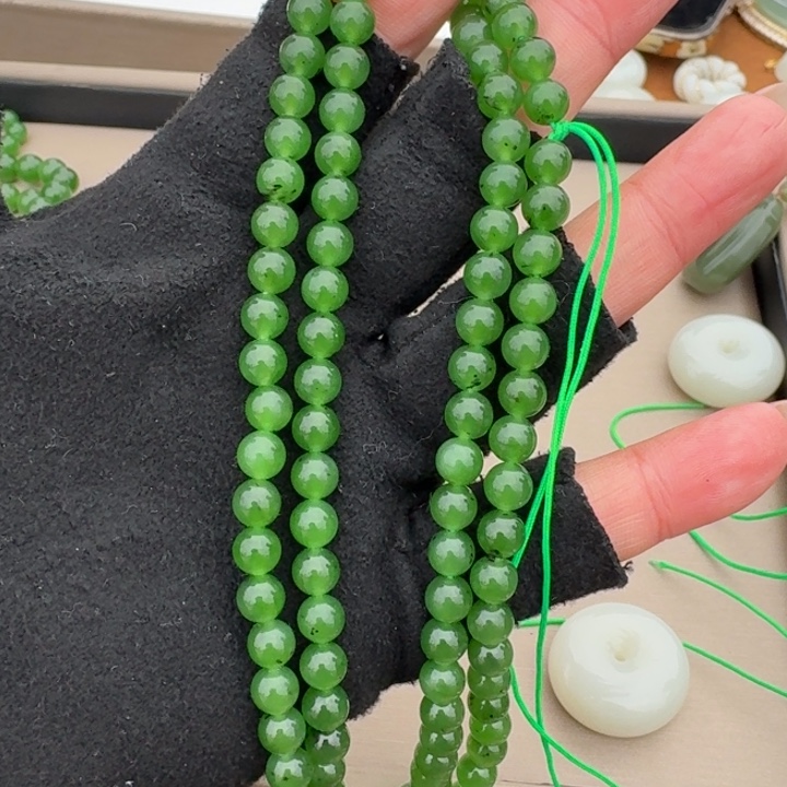 和田玉未镶嵌颈饰卡6冉冉