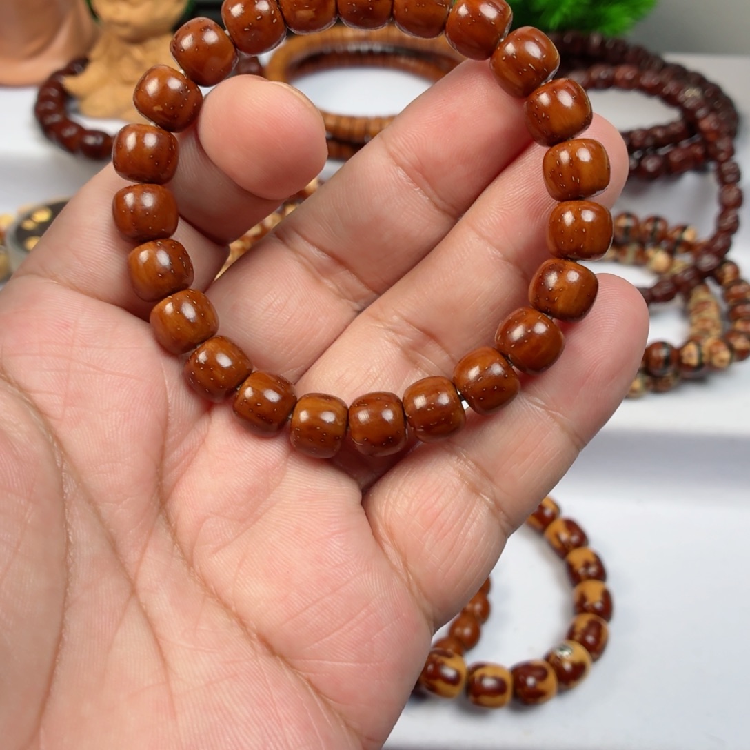 手串紫金鼠实心老型，眼线一般