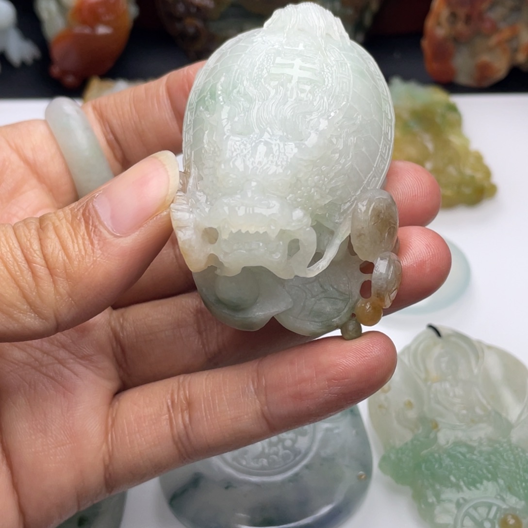 定制翡翠未镶嵌龙龟