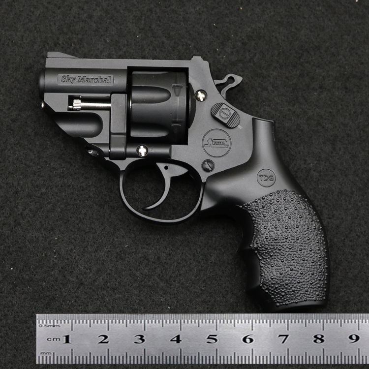 1：2.05左轮枪模型玩具天空法警左轮摆件 不可发射教材模型摆件