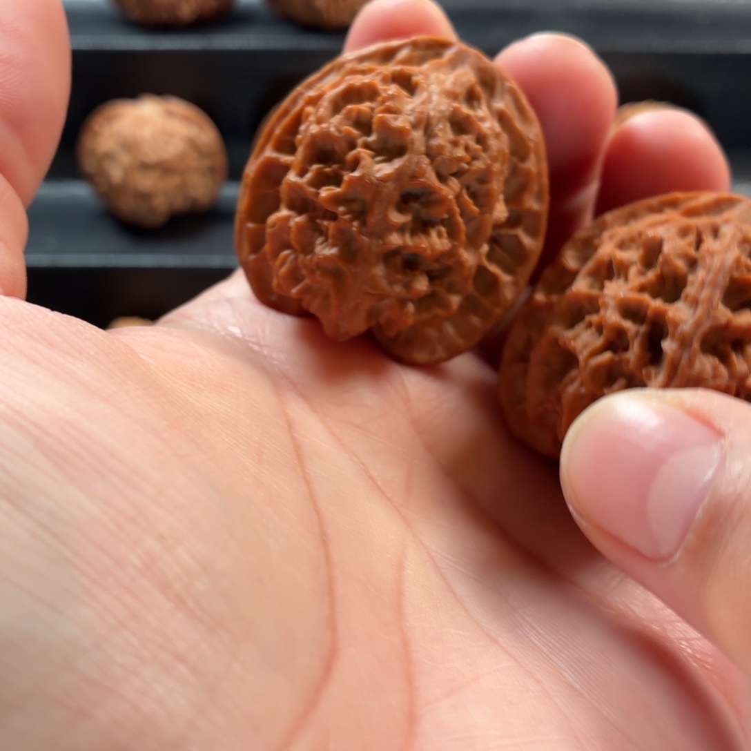 桃核把件山地一代老苹果41