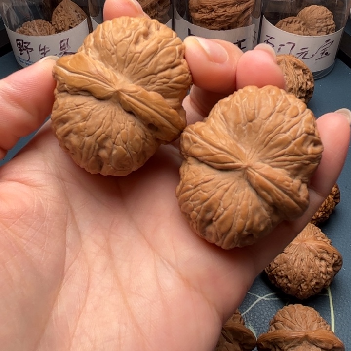 文玩核桃把件45平谷元宝