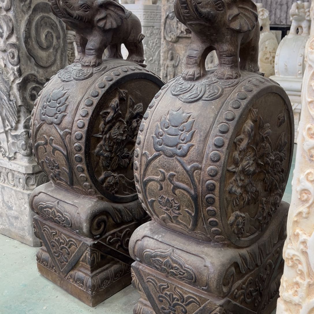 阿***贵砖雕黑青石，不包邮不包邮。