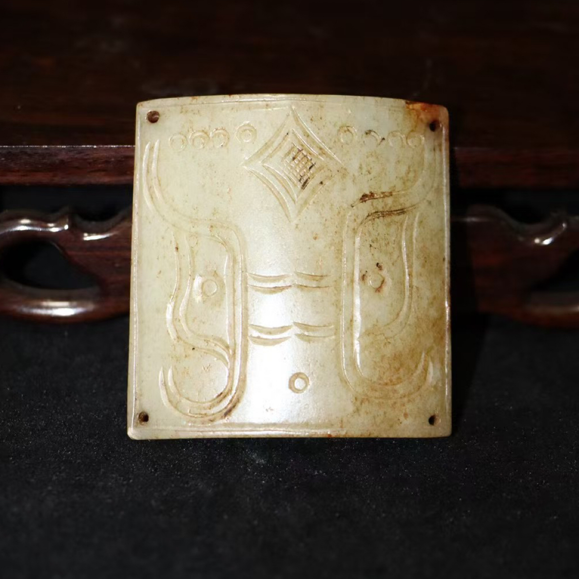 精品和田玉兽面玉带板玉牌100300