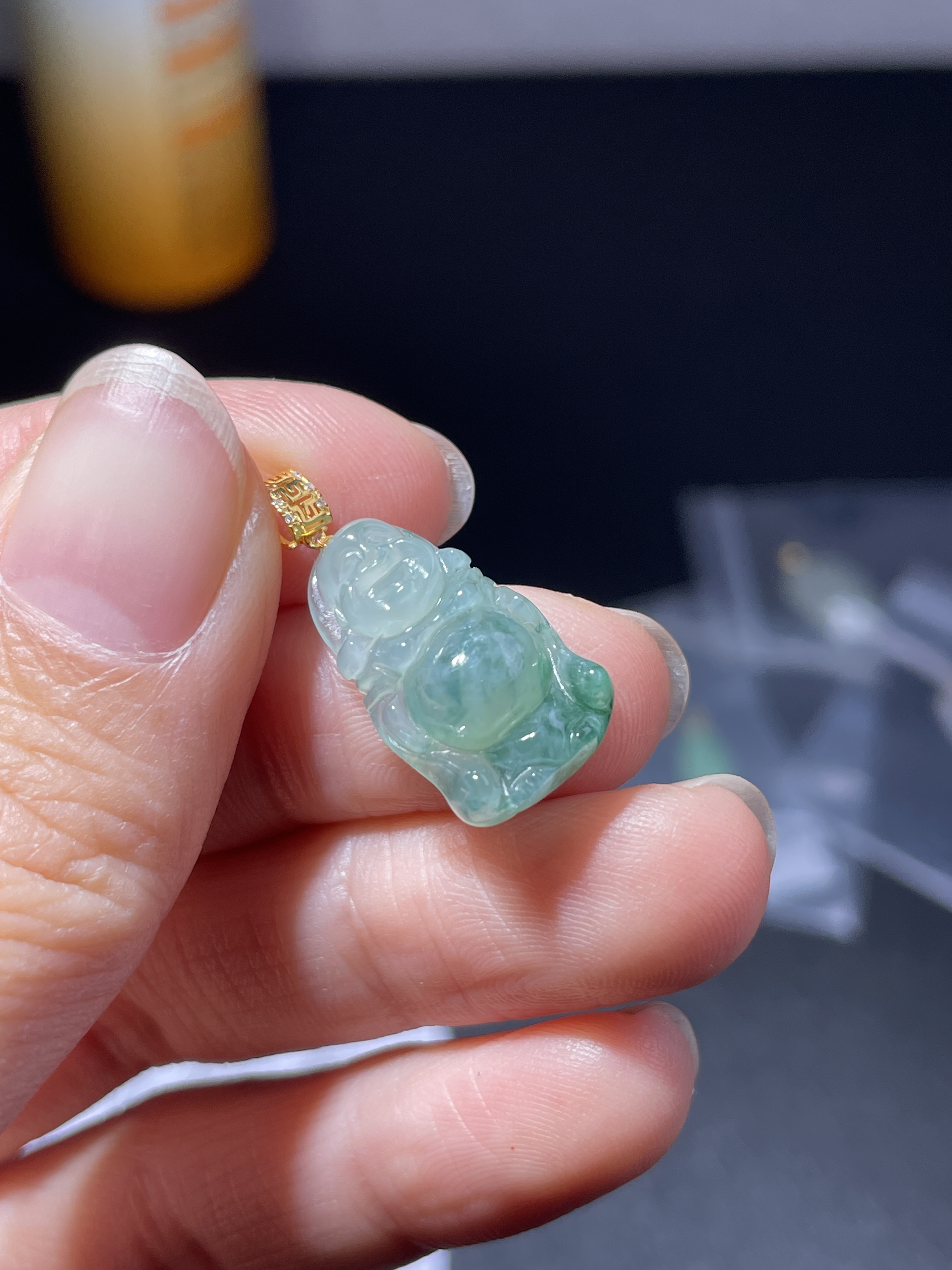 18k金天然a货翡翠吊坠